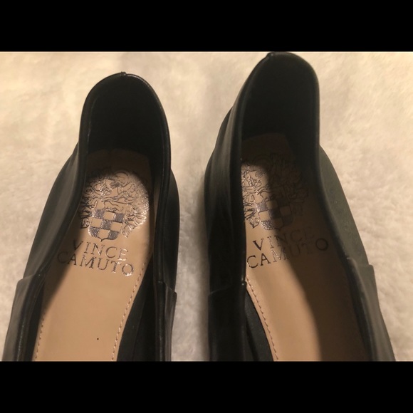 VINCE CAMUTO SOFT Italian Leather NEW, 7/37 PRICE 🏷️ DROP - Picture 2 of 5